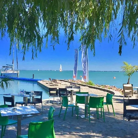 In - Balaton 37076
